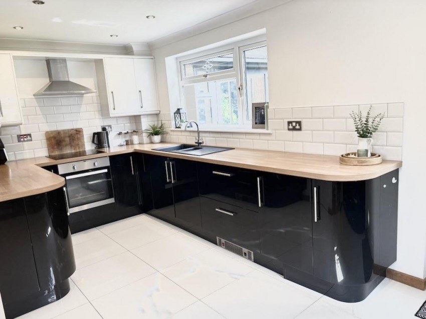 Images for Treetops, The Dicken, Whetstone