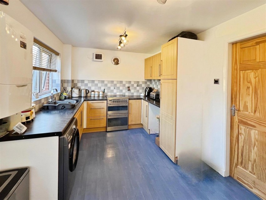Images for Kingsbridge Close, Narborough, Leicester
