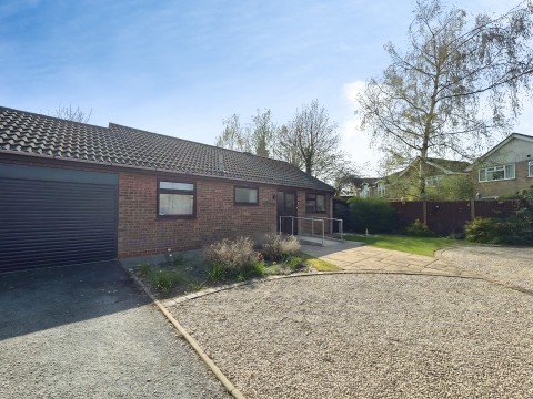 View Full Details for Mennecy Close, Countesthorpe, Leicester