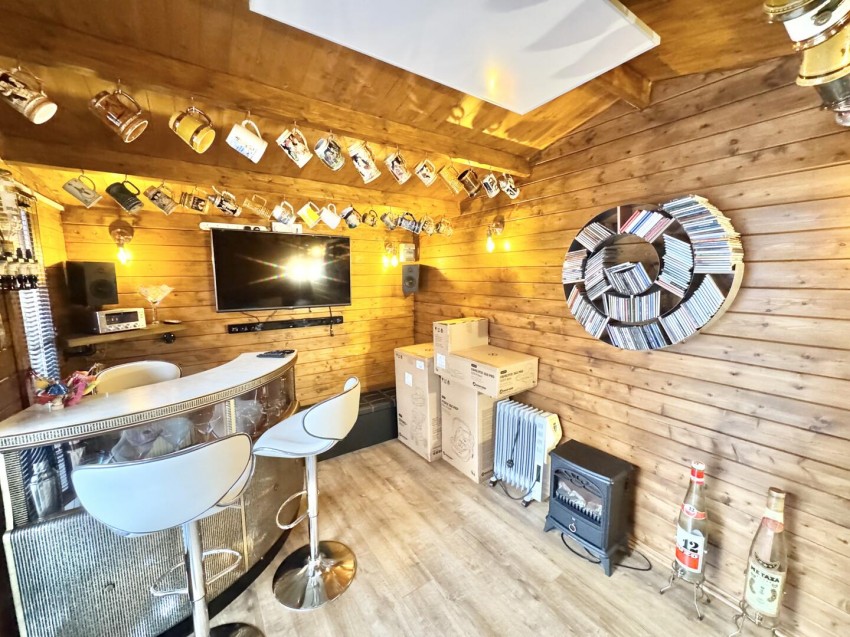 Images for Greenfields, Whetstone, Leicester