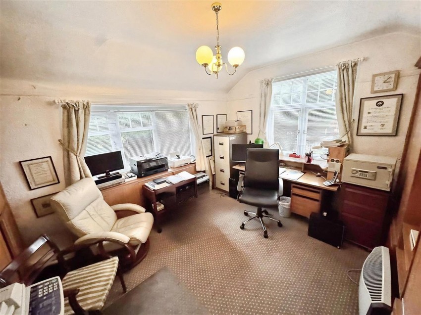 Images for Hall Lane, Leicester