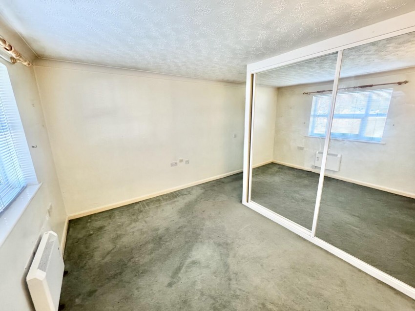 Images for Winterburn Gardens, Whetstone, Leicester