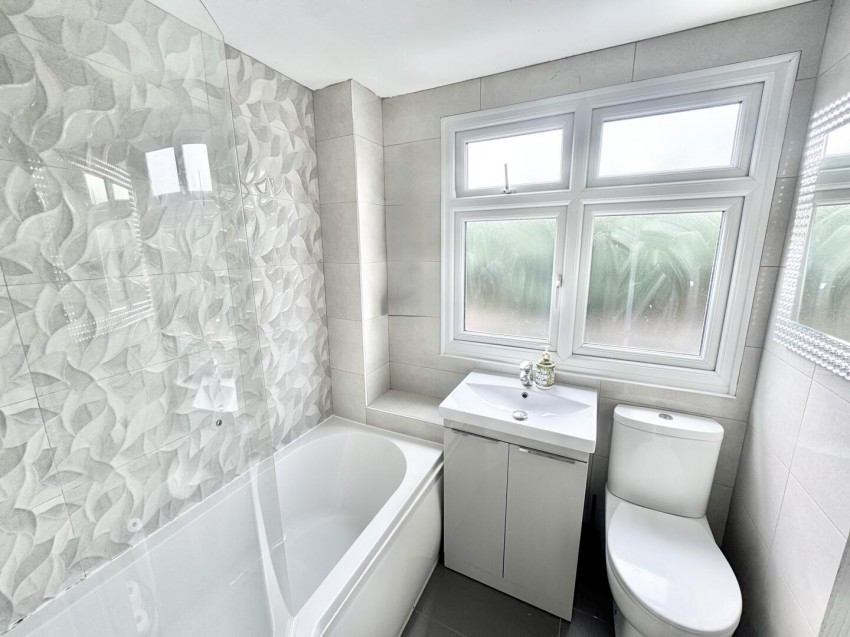 Images for The Banks, Cosby, Leicester