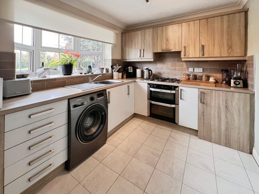 Images for Bakery Close, Cosby, Leicester