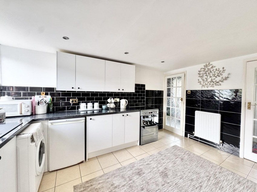 Images for Pen Close, Leicester