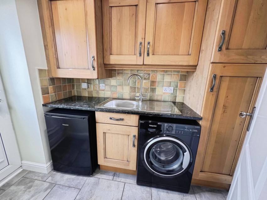 Images for Alice Gardens, Whetstone, Leicester